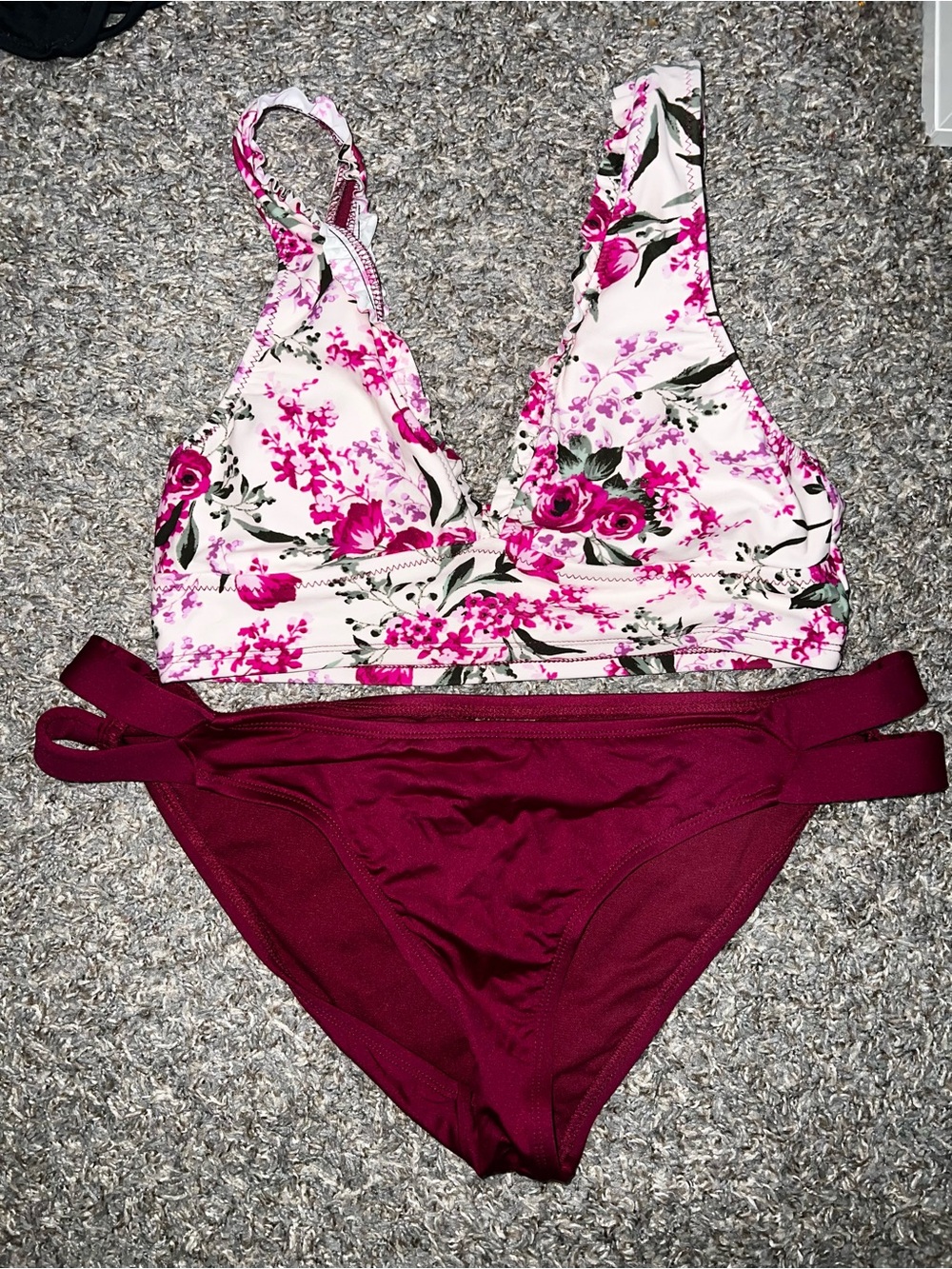 Women’s swimsuit top and bottom